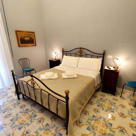 Dimora Lecerf Hotel ปาแลร์โม ภายนอก รูปภาพ